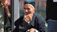 是维吾尔人（族），不是维族、维人（伊利夏提）