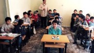 Uygur Çocuklara Türkiye Türkçesi Dersleri
