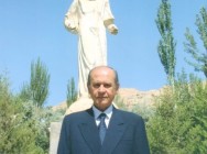 KAZAKISTAN UYGUR TİYATROSU ANKARA’DA “KAŞGARLI MAHMUT” ESERİNİ SAHNELEDİ